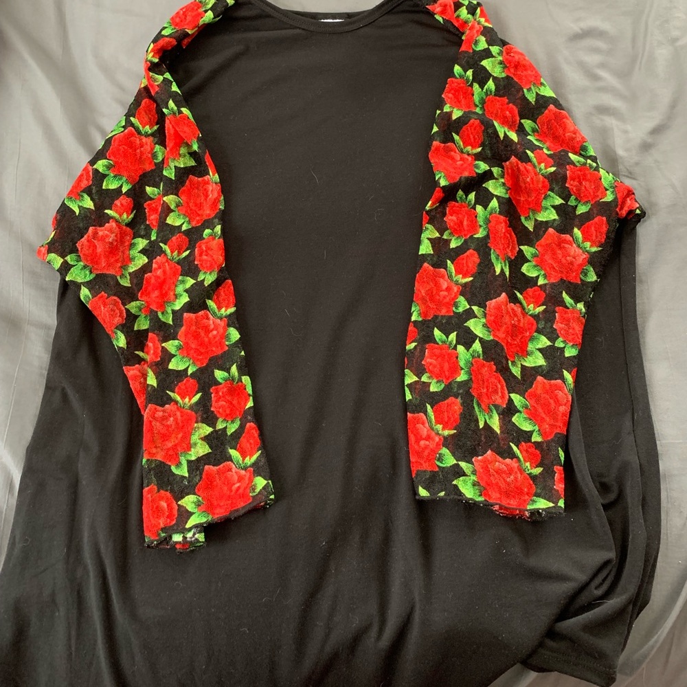 Lularoe Randy shirt
